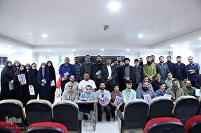 عکس| تقدیر از عوامل برنامه «نخل ایران» در حوزه هنری خوزستان