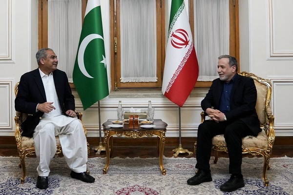 رفتار‌ها و مواضع متناقض و زیاده‌خواهانه آمریکا مانع دیپلماسی است