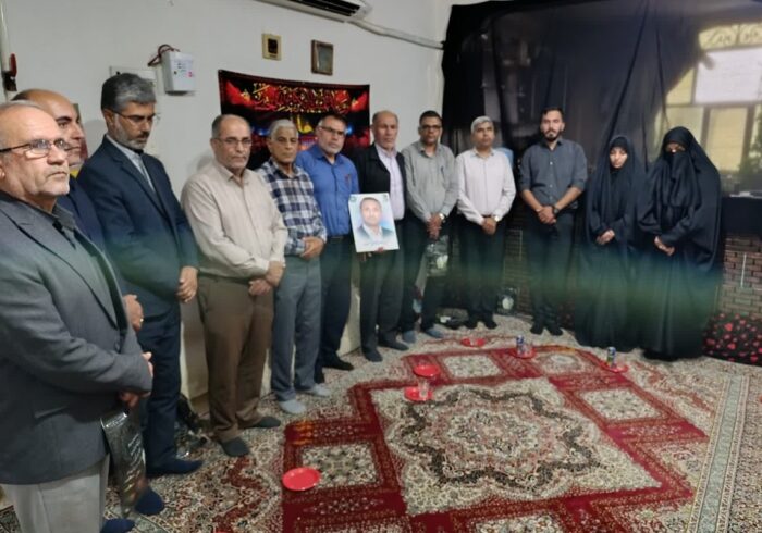 دیدار جامعه قرآنی بوشهر با خانواده شهید «یوسف سبحانی‌نسب»