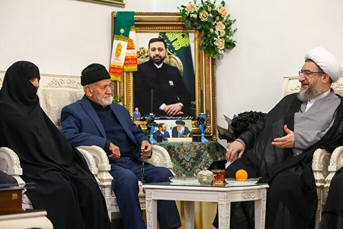 شهید رحمتی تصویری ماندگار از خدمتگزاری صادقانه از خود به جای گذاشت شهید رحمتی تصویری ماندگار از خدمتگزاری صادقانه از خود به جای گذاشت