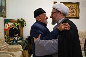 عکس | دیدار امام جمعه تبریز با خانواده شهید رحمتی