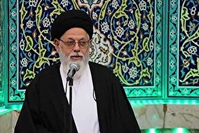 فرهنگ دارالعباده یزد نباید خدشه‌دار شود