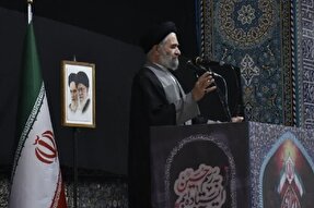 لزوم تداوم مقابله با سران استکبار