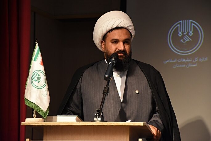 عرفه روز بازگشت به معنویت اثرگذار و مسئولیتپذیری اجتماعی است عرفه روز بازگشت به معنویت اثرگذار و مسئولیتپذیری اجتماعی است