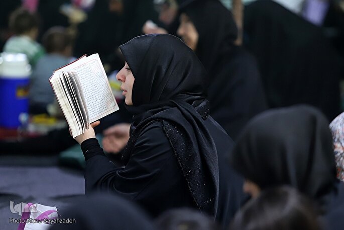 عکس| مراسم معنوی دعای عرفه در مصلی اهواز