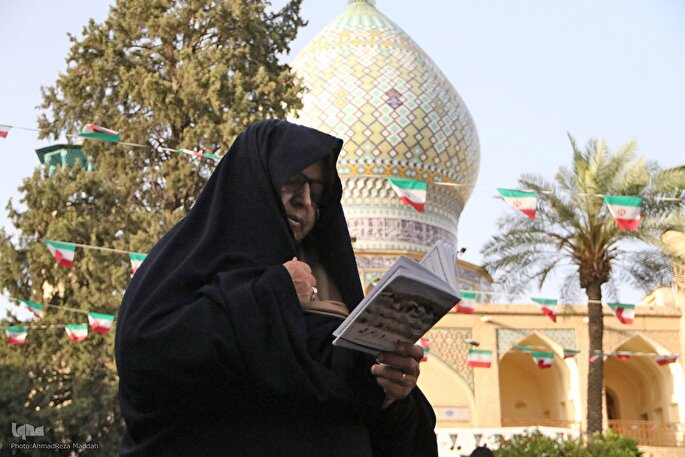 نوای دعای عرفه در آستان مقدس حضرت علی ابن حمزه(ع)