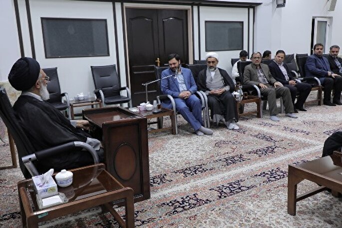 مسئولان از پایگاه توحیدی رسانه‌ها در برابر انحرافات مراقبت کنند