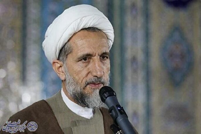 مسئولان کشور از ولایت فقیه تبعیت کامل داشته باشند