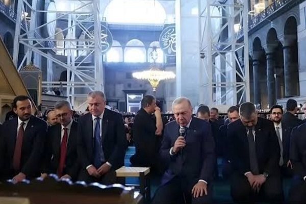 استقبال از ویدئوی قرآن‌خوانی اردوغان در سالروز فتح قسطنطنیه