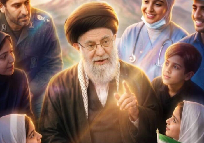 در ۲۰۰ میدان شهر از قهرمان می‌خوانیم!