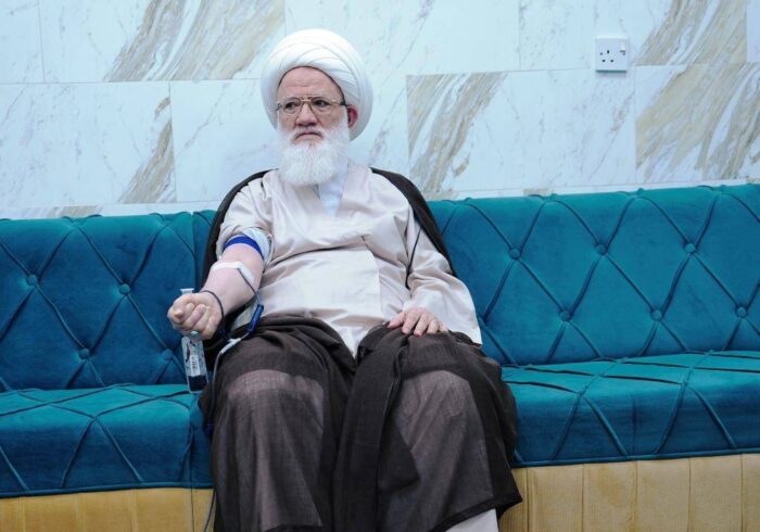 اهدای خون آیت‌الله یعقوبی در آستانه محرم؛ تجدید عهد با آرمان‌های عاشورا