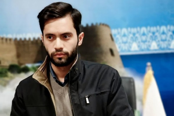 اعزام کاروان از دانشگاه علمی کاربردی لرستان به مراسم تشییع پیکر رهبر شهید