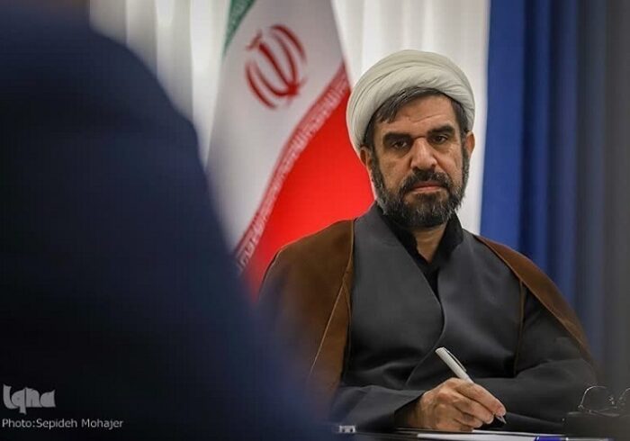 انتقاد از تفاسیر سلیقهای برخی نمایندگان از پیام شفاف رهبر انقلاب درباره وحدت انتقاد از تفاسیر سلیقهای برخی نمایندگان از پیام شفاف رهبر انقلاب درباره وحدت