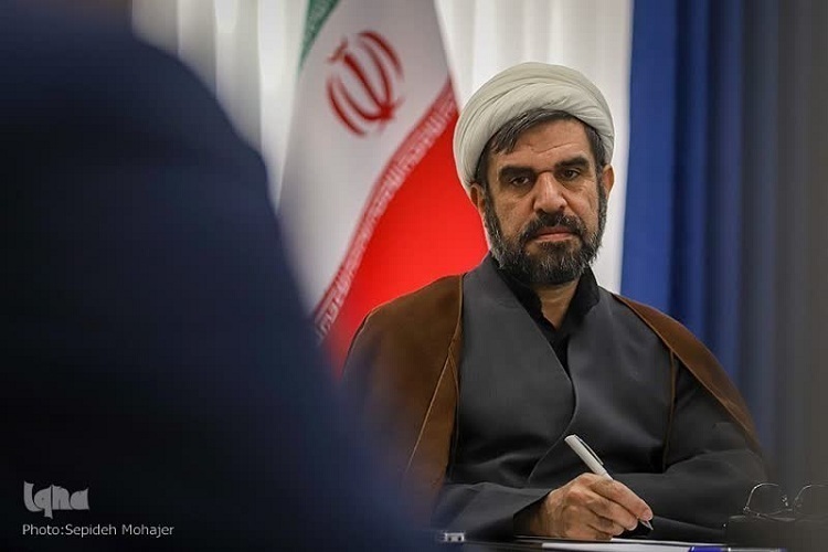 انتقاد از تفاسیر سلیقه‌ای برخی نمایندگان از پیام شفاف رهبر انقلاب درباره وحدت
