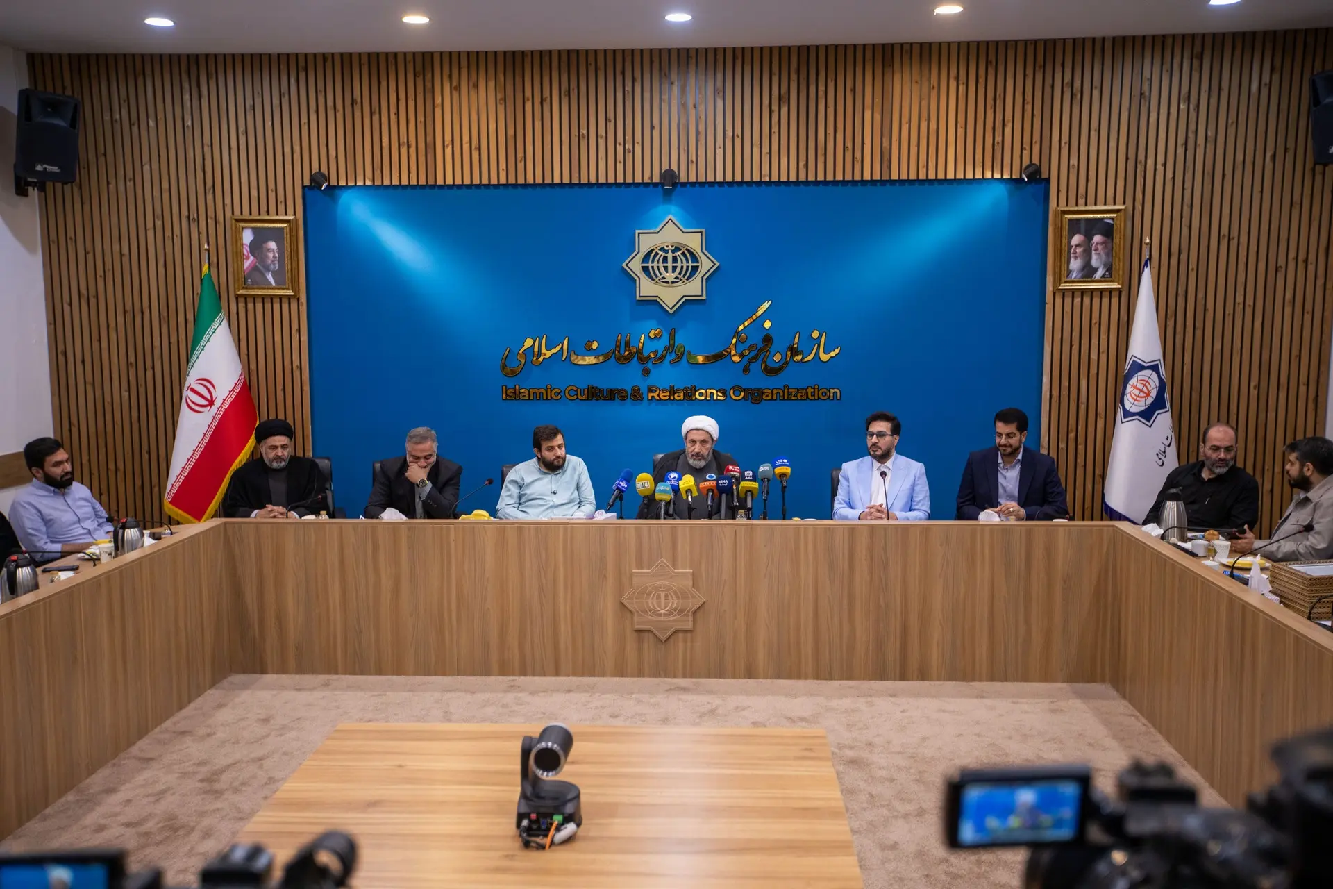 خط‌‌شکنی برنامه محفل در کشورهای اسلامی