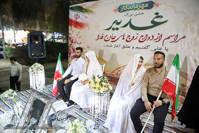 عکس | جشن ازدواج دو زوج جانفدا در تجمع شبانه اهواز