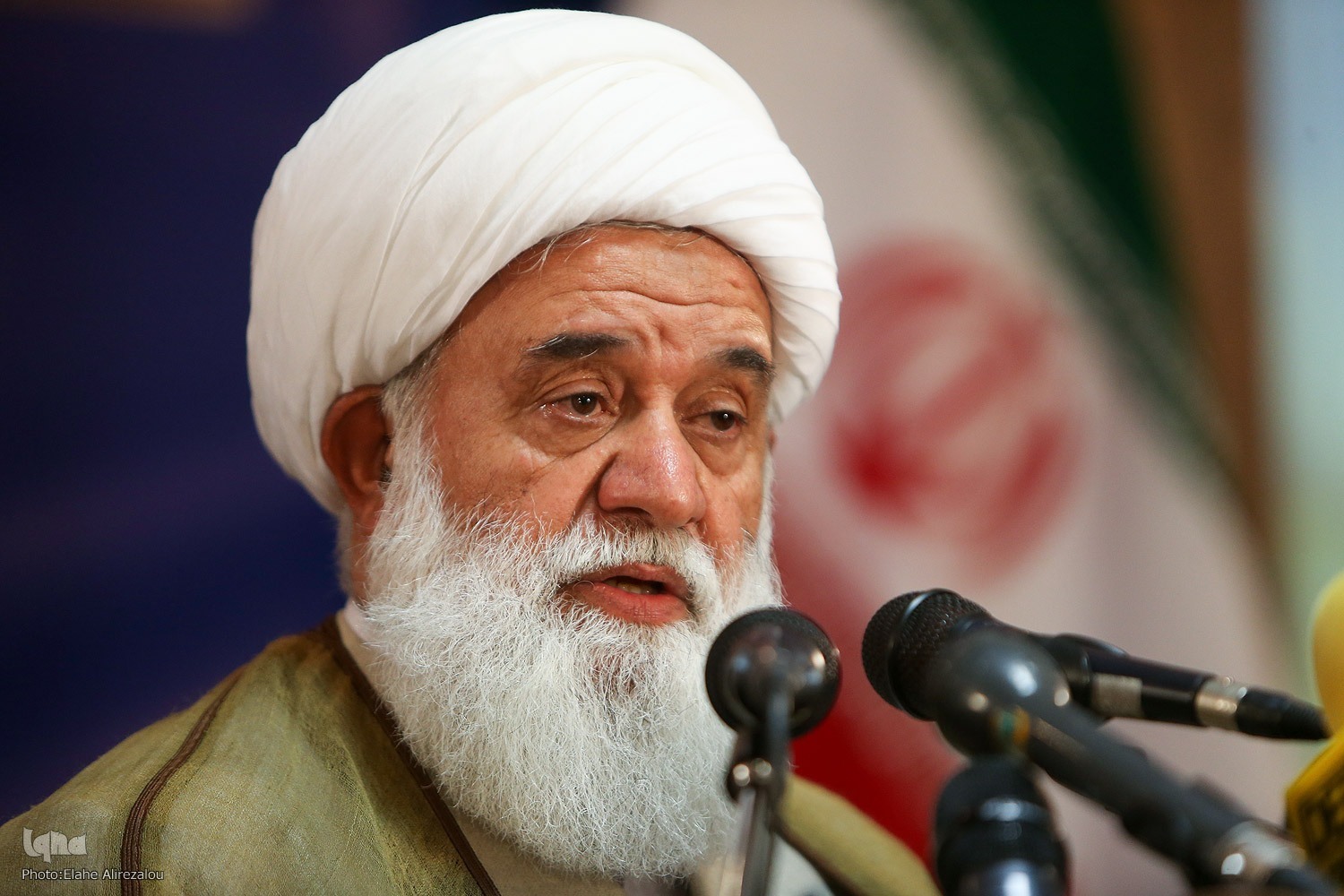 پیشرفت حوزه در ۴۰ سال اخیر معادل ۵۰۰ سال است، اما هنوز با نیازهای جامعه فاصله داریم