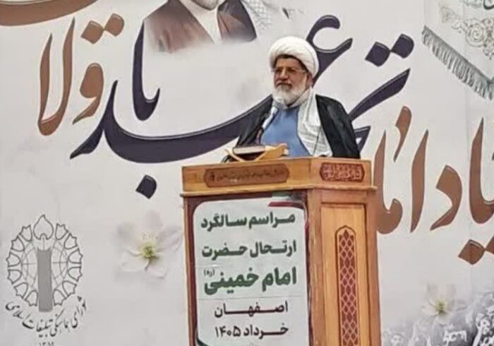 راز ماندگاری انقلاب اسلامی، پیوند مردم با خدا و ولایت فقیه است
