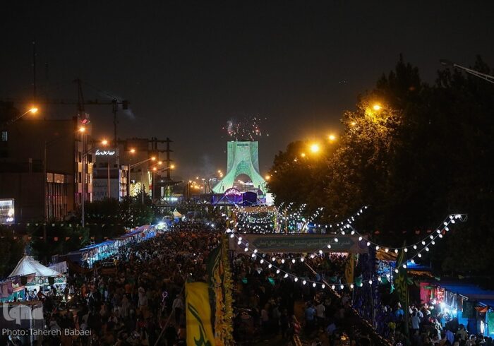 عهدی با ولایت به بلندای ۱۰ کیلومتر