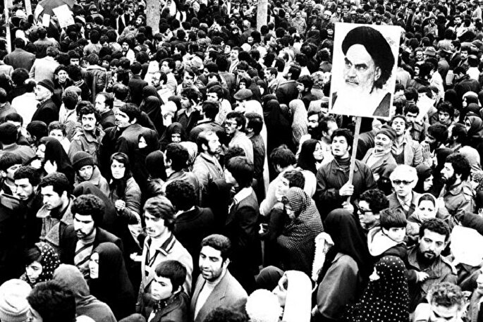 ۱۵ خرداد؛ نقطه عزیمت انقلاب و پیوند با دفاع مقدس سوم