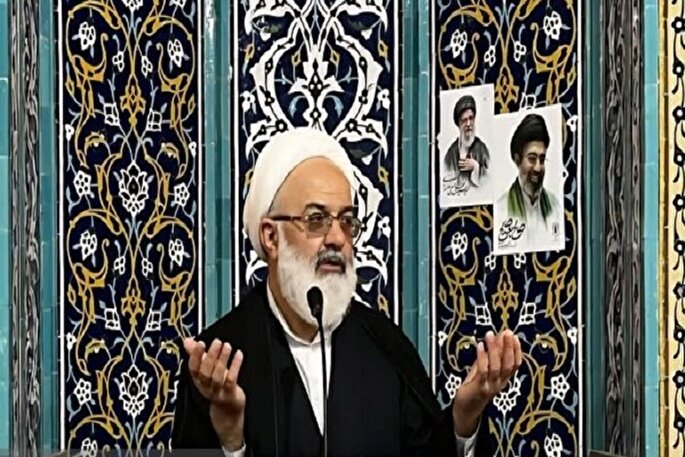 حضور مردم در مهمانی عید غدیر نشانه ولایتمداری مردم است