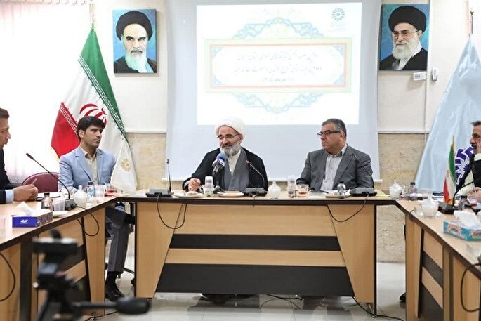 آشنایی نسل جدید با مفاخر ادبی نقش مهمی در ترویج کتابخوانی دارد