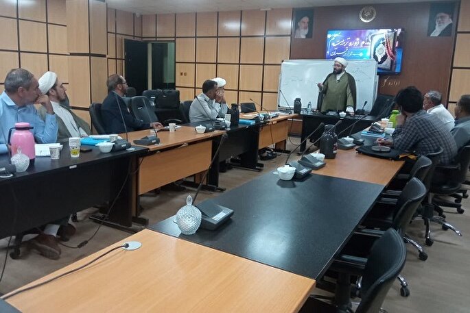 دوره تربیت معلم تدبر در قرآن در لرستان برگزار شد