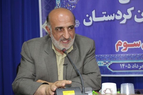 روحانیت نقش مهمی در هدایت فکری جامعه بر عهده دارند