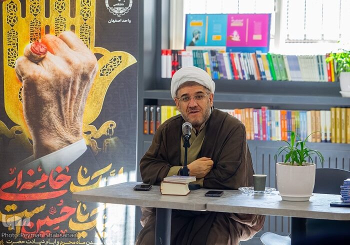 اتصال به مکتب امام حسین(ع) انسان را به مقام رضا می‌رساند