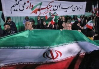 ایجاد و انتشار یأس بازی در زمین دشمن است