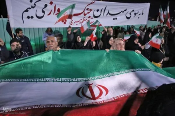 ایجاد و انتشار یأس بازی در زمین دشمن است