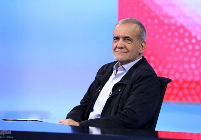 رئیس جمهور وارد قم شد