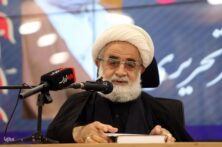 ایمان به خدا با گرایش قلبی به طاغوت قابل جمع نیست