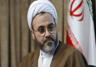 آسیب‌شناسی تقلیل عزاداری‌های حسینی به ماتم بی‌بصیرت