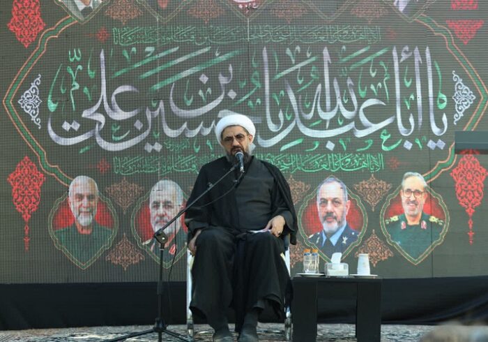 راه امام حسین(ع) مسیر ایستادگی در برابر ظلم است