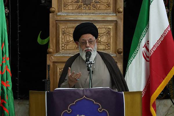 انقلاب اسلامی در امتداد نهضت عاشوراست