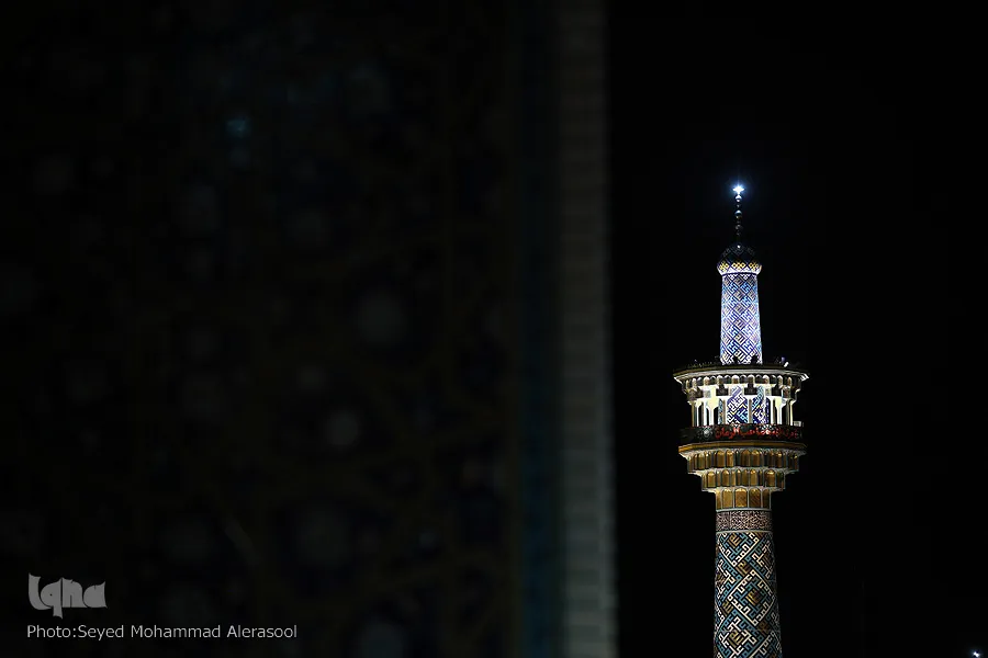 آیین خطبه‌خوانی شب عاشورا در حرم مطهر رضوی برگزار شد