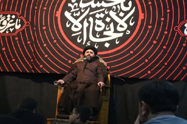 عاشورا نتیجه فاصله گرفتن از ولایت است