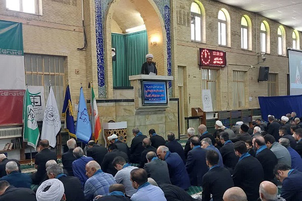 تلفیق دیپلماسی و قدرت نظامی کلید پیروزی ایران است