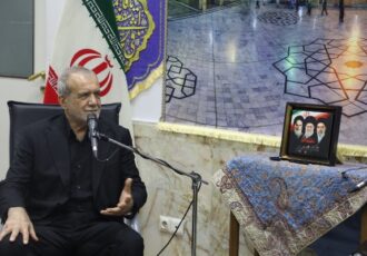 دولت با تمام توان مسیر خدمت‌رسانی و توسعه کشور را ادامه می‌دهد