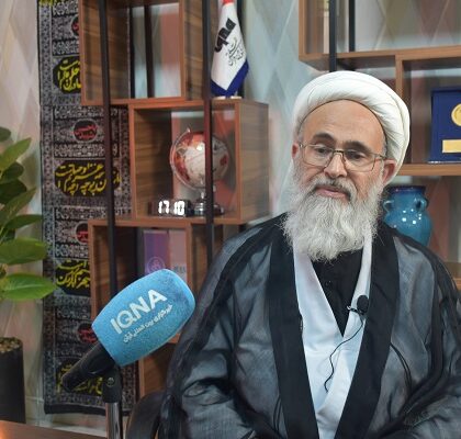 نهضت حسینی؛ الگویی برای بیداری افکار عمومی و مقابله با انحراف