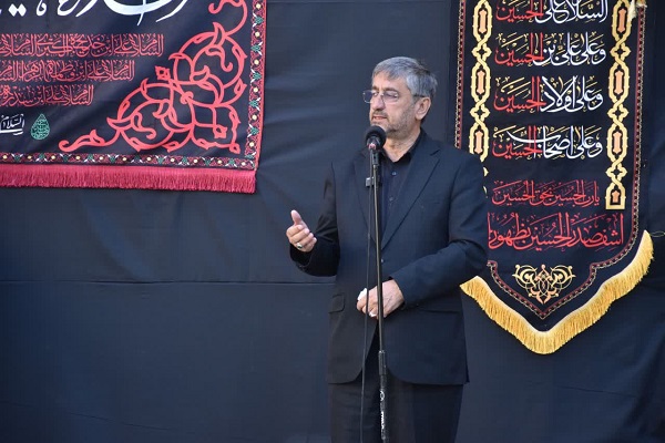 وفاق مردمی و خدمت‌رسانی بی‌وقفه محور توسعه لرستان است