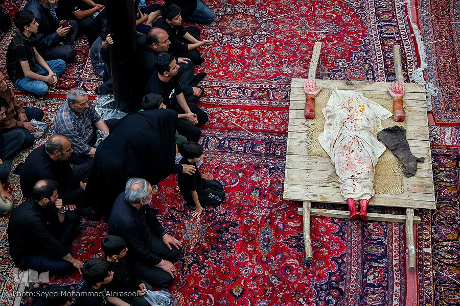 تعزیه دوازدهم محرم در حسینیه کرمانی‌های مشهد برگزار شد