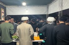 خدمت‌رسانی به زائران تشییع رهبر شهید در ۵ موکب + عکس