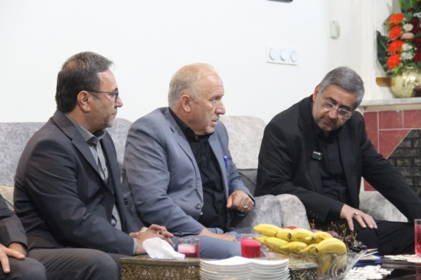 جانبازان نماد زنده ایستادگی‌ هستند