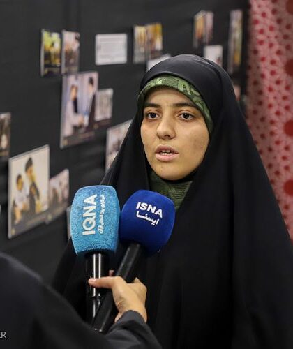 برپایی نمایشگاه «معراج بیعت» در دانشگاه فردوسی مشهد؛ بستری برای روایت زندگی رهبر شهید
