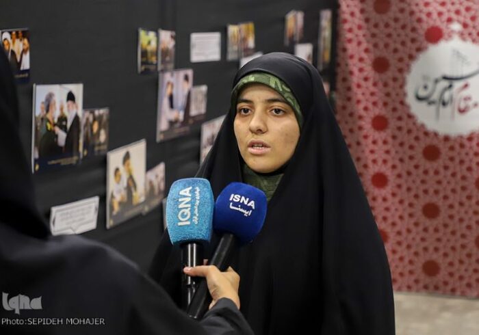 برپایی نمایشگاه «معراج بیعت» در دانشگاه فردوسی مشهد؛ بستری برای روایت زندگی رهبر شهید