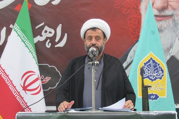 خونخواهی شهیدان باید با حفظ عزت و بازدارندگی دنبال شود
