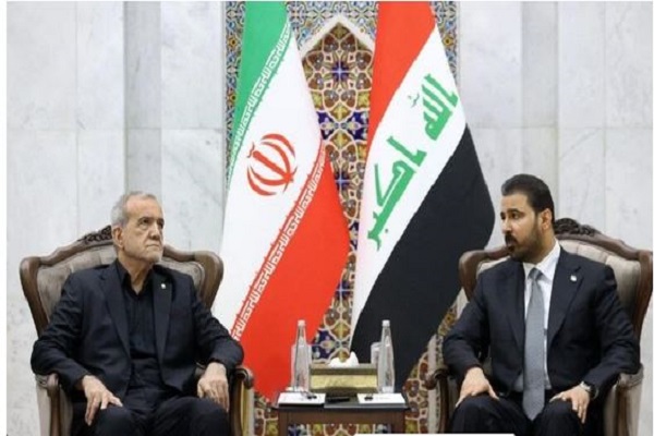 استقبال نخست وزیر عراق از رئیس جمهور ایران در فرودگاه نجف