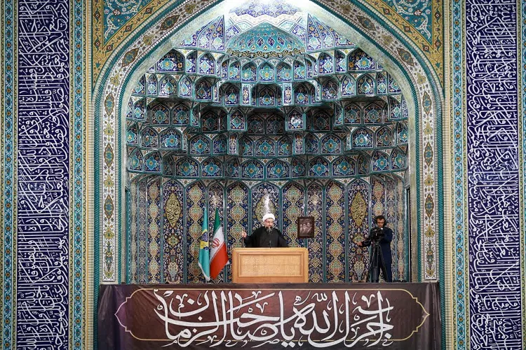 عکس | اقامه نماز جمعه تبریز